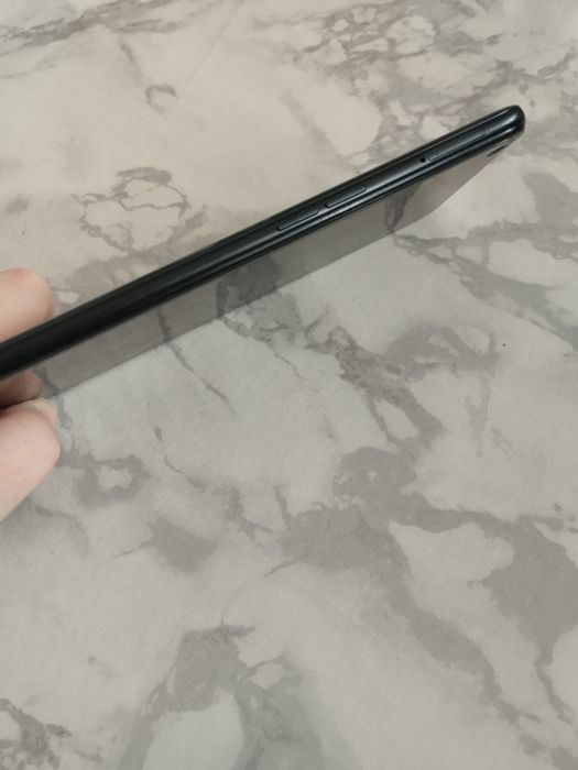 Телефон Realme 9i