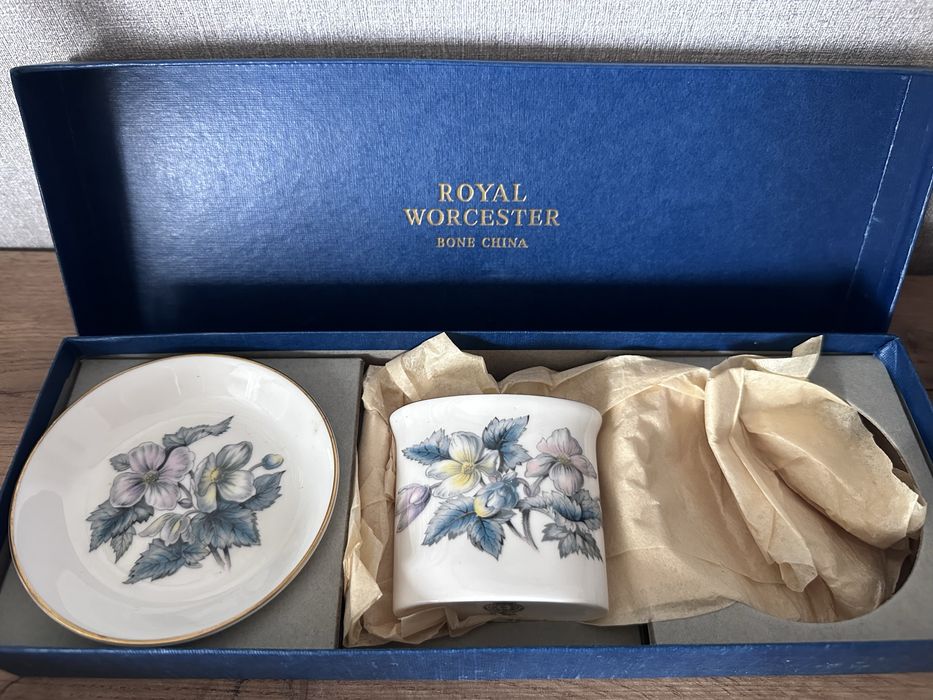 подарунковий набір Royal Worcester із серії Woodland / Anemone з кістяної порцеляни