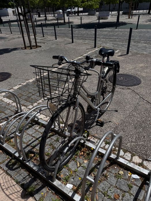 Bicicleta a venda