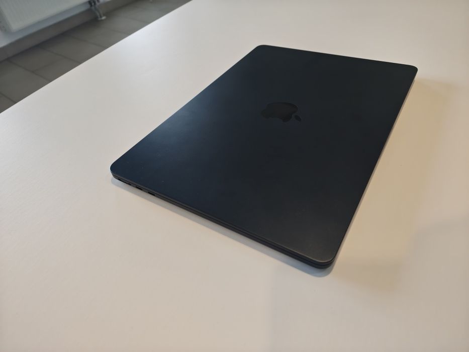 Rezerwacja! MacBook Air 13,6" M2 / 16 GB RAM / 1 TB SSD – stan idealny