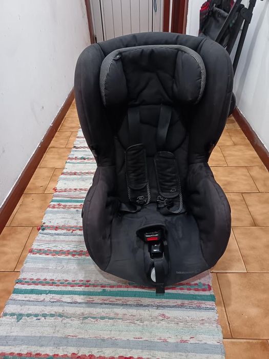 Cadeira Auto Bebé confort Axiss giratória