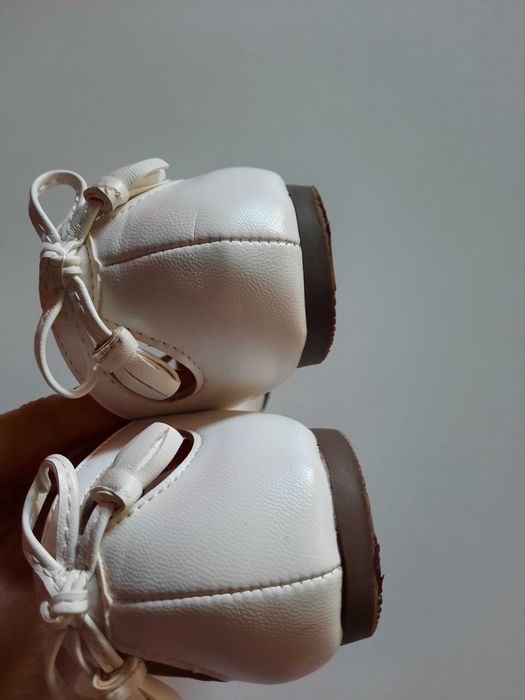 Buty dziewczęce ekry