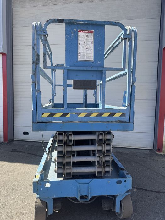 Plataforma Elevatoria 12mt (usada) Tesoura