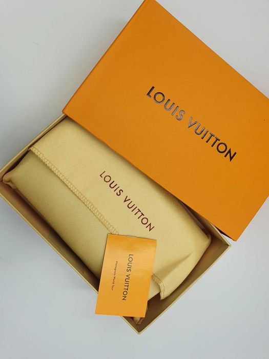 обложка на паспорт Louis Vuitton LV. обкладинка на документи LV