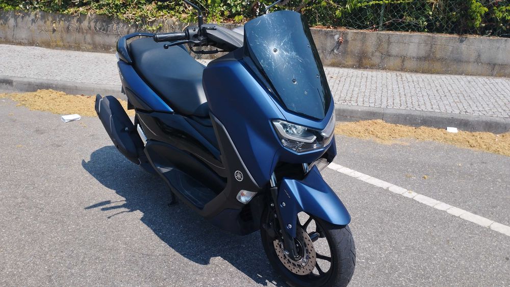 Scooter Yamaha NMax 125 connect bom estado Nov2021