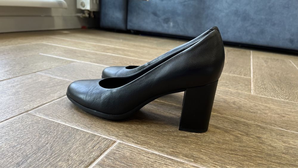 Туфлі жіночі шкіряні, Geox