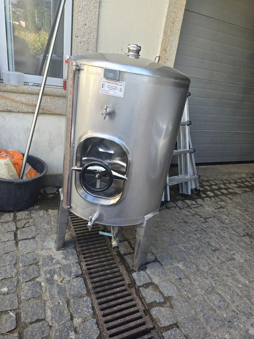 Cuba inox 260litros