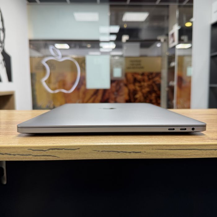 macbook pro i9 32 - Купить электронику - Цены на OLX.ua