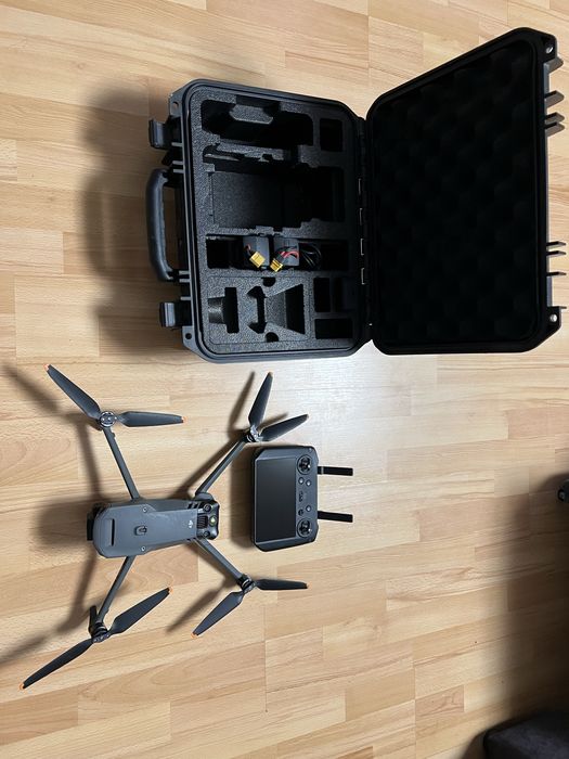 Продам DJI Mavic 3