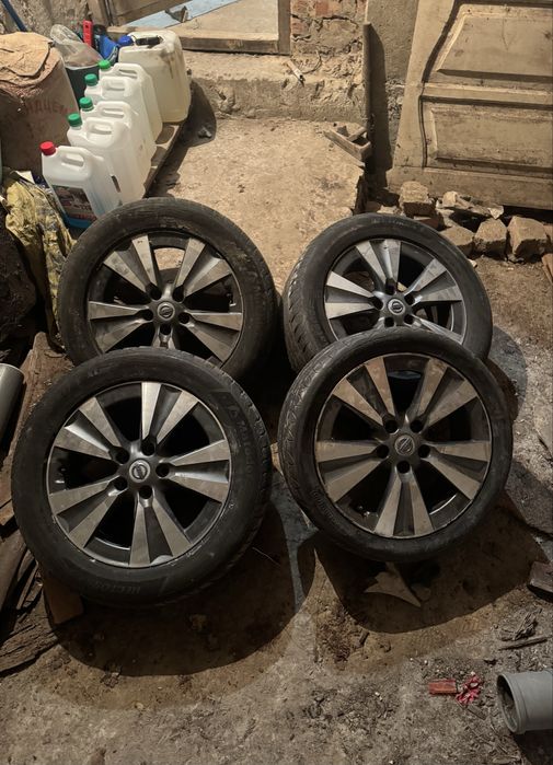 Диски Nissan Leaf R17