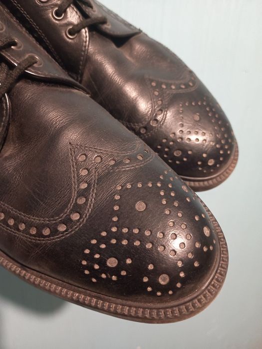 Чорні шкіряні туфлі-броги дерби Gallus Liberty