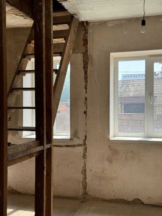 87м2 будинок, можна під  єОселю