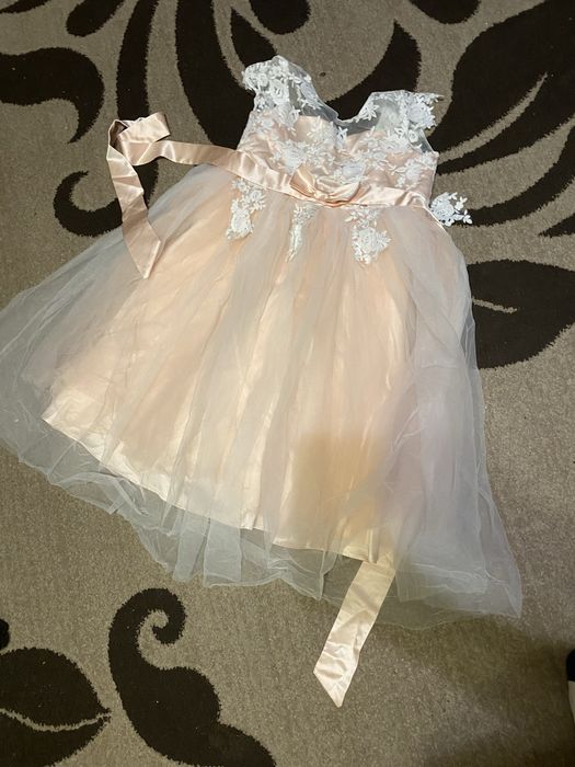 Дитяче плаття / сукня