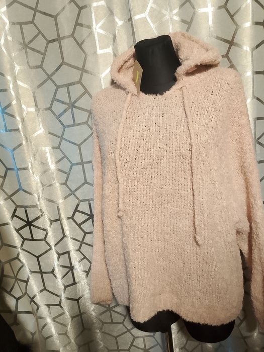 Bukla Pudrowy sweterek