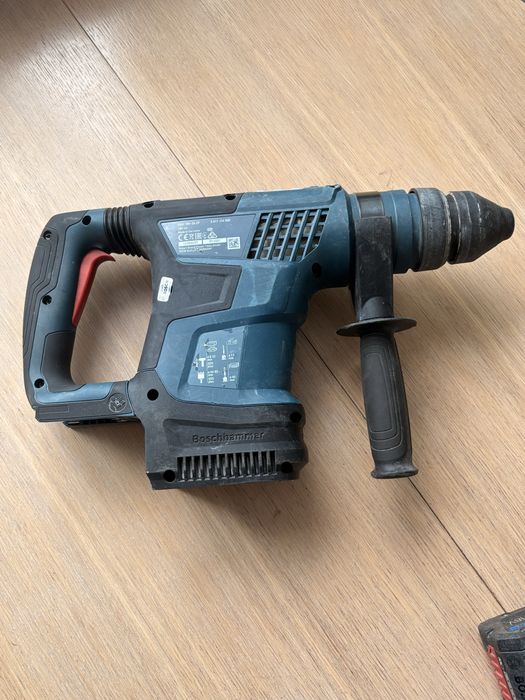 Bosch Akumulatorowy młot udarowo-obrotowy Biturbo GBH 18V-34 CF
