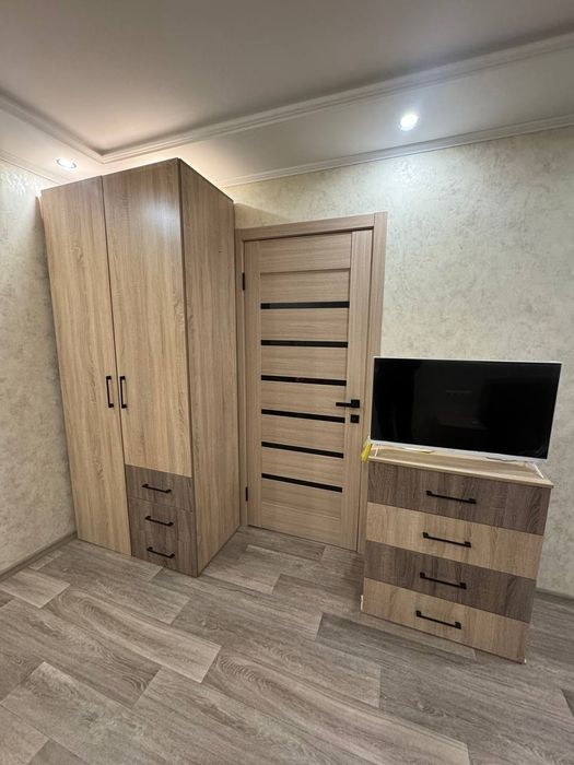 Преміальна 1-к квартира в цегляному будинку, в центрі міста