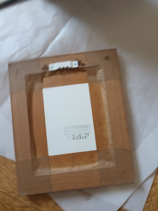 Quadro de moldura rosa