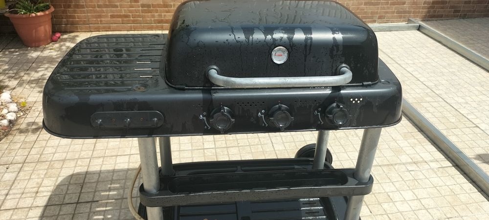 Grelhador/ barbecue a gás
