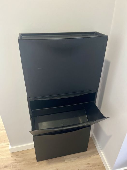 Sapateira TRONES IKEA preta
