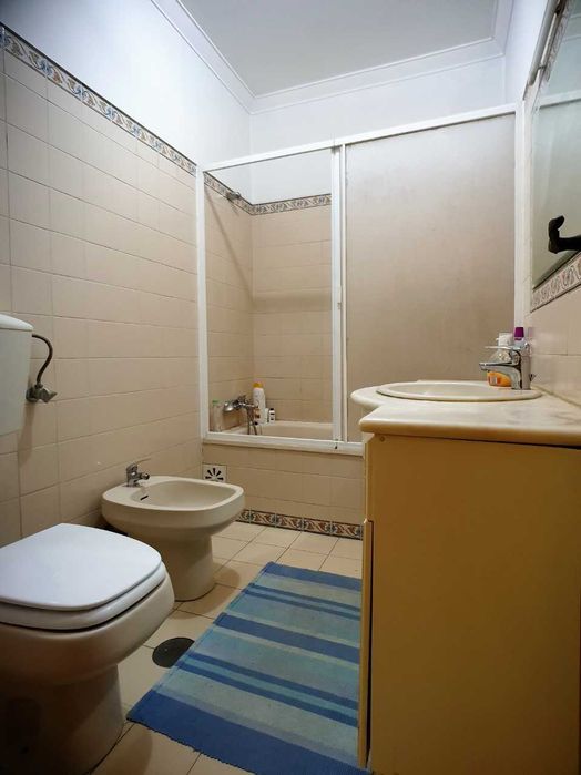 Quarto excelente, cama casal e varanda
