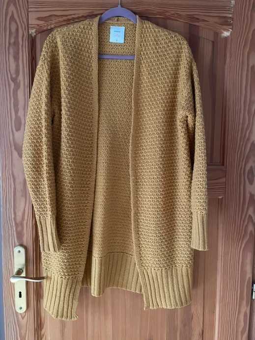 Musztardowy kardigan, House, S