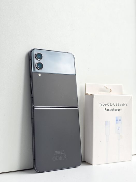 Samsung Galaxy z flip 4 ідеальний стан