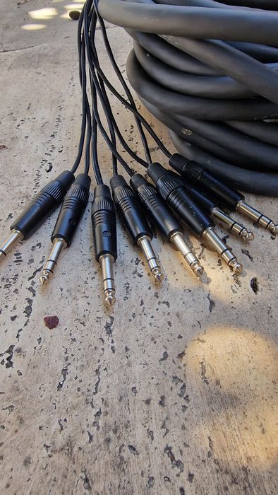 Cabo 8 saidas in-out pontas 5 metros topo de gama