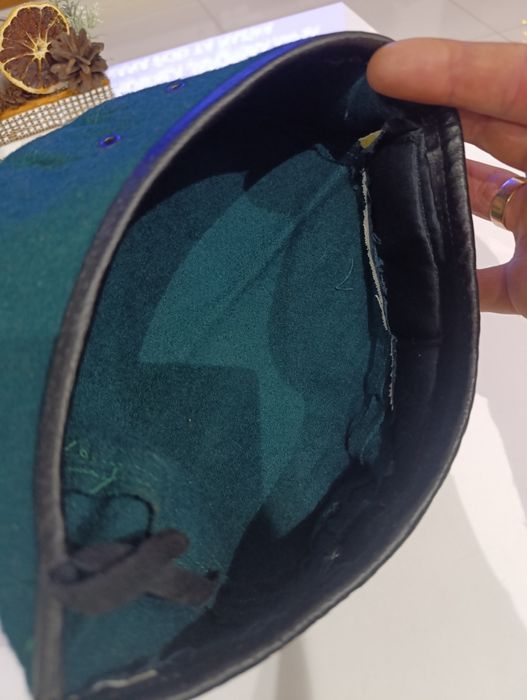 Beret wojskowy zielony ułożony bez podszewki,  Rozmiar 56