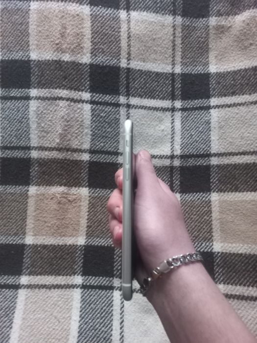 продам айфон 11 на 64 Гб,НЕВЕРЛОК