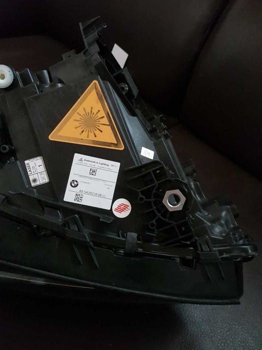 фари бмв x5 f15 лазер права і ліва дефект під відновлення без блочків