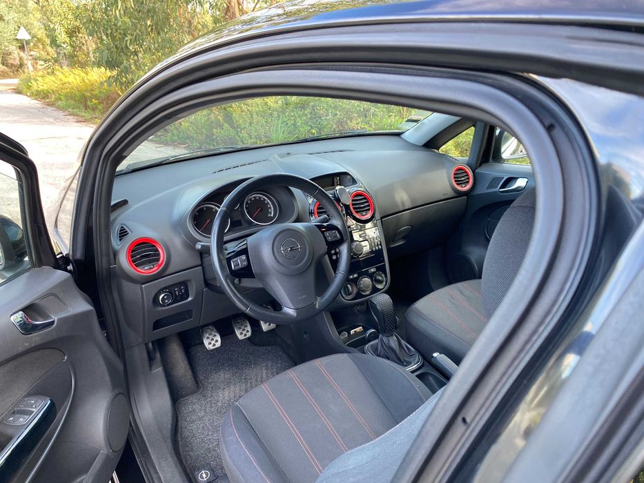 Opel Corsa D Black Edition 1.3