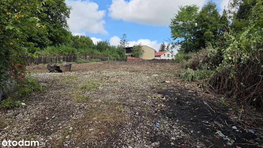 Działka budowlana 1670 m² (lub 2 x 835 m²) | Prąd, media