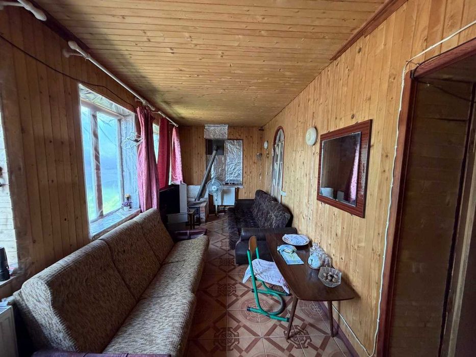 Продаж 3 поверхового будинку в с. Хмельовик 200 м2