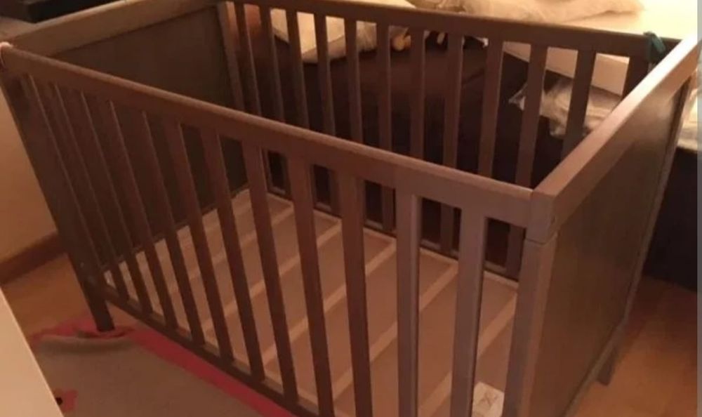 Cama / berço bebé com colchao