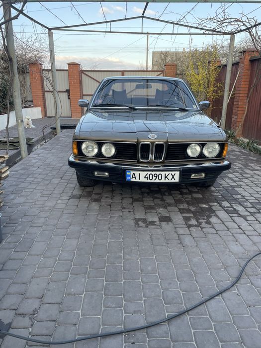 Bmw 7 e23 дві шт не завершений проект