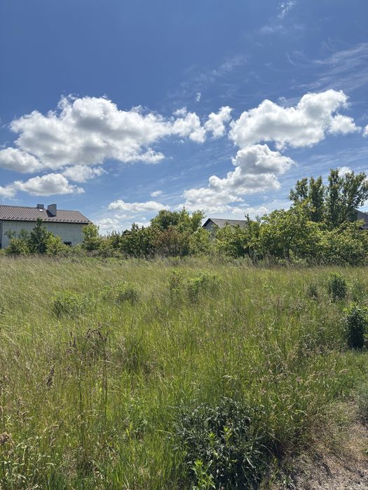 Продаж рівної земельної ділянки с. Обарів