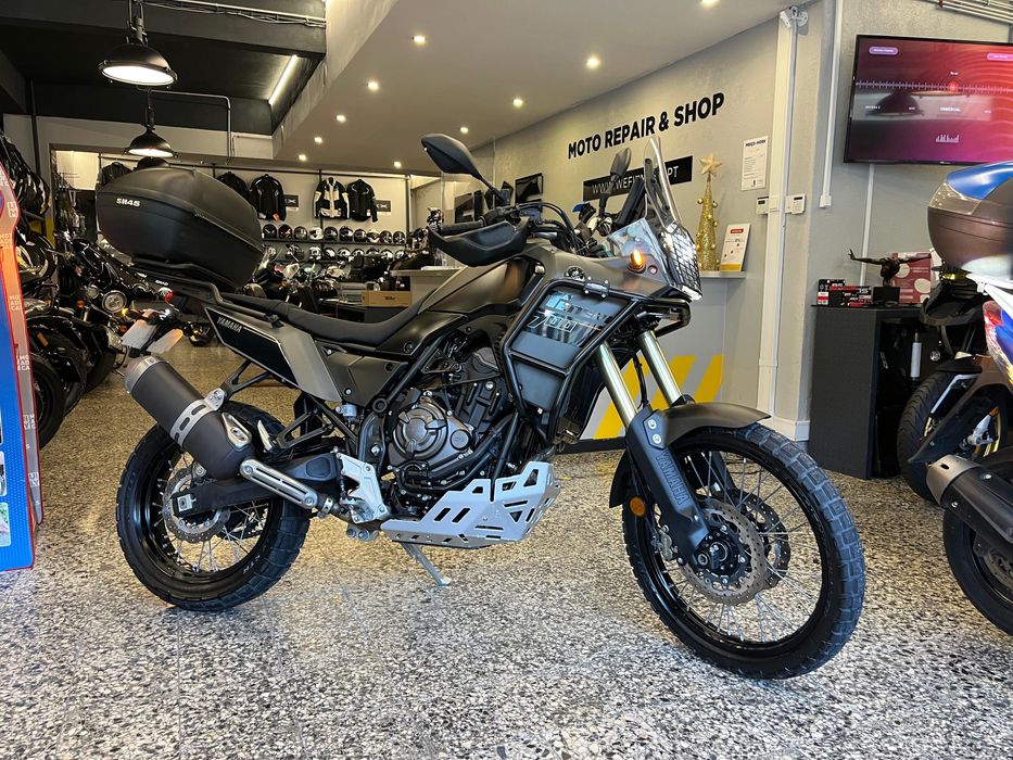 Yamaha T7 Teneré de 2024 com 10000 Kms, como nova e Top Case