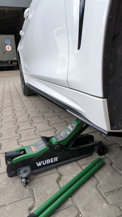 BMW F32 F33 F36 Dokładki Boczne Progów Splittery Czarny Połysk
