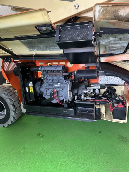 Aluguer de Plataforma elevatoria tesoura diesel