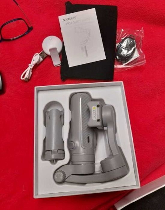 Розкладний трьохосьовий стабілізатор для відеореєстратора