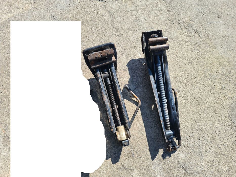 Lewarek podnosnik samochodowy