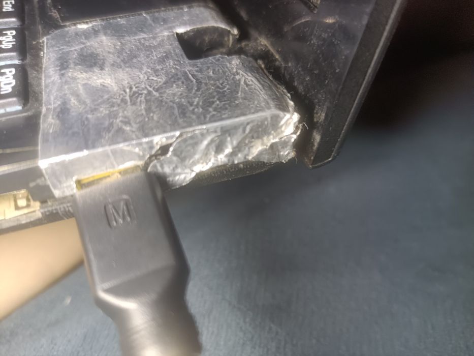 Ноутбук Lenovo g500 работает