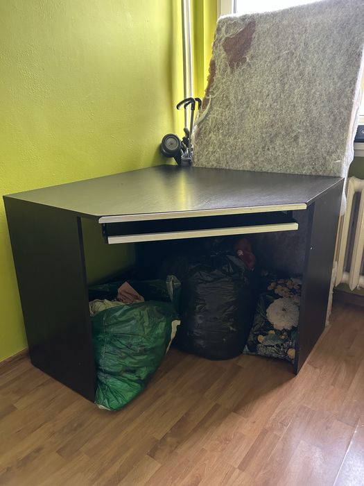 Sprzedam biurko brązowe