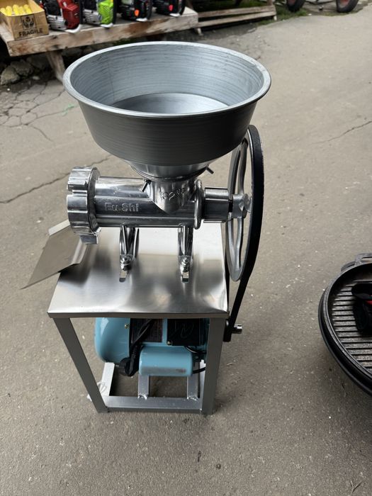 Мясорубка 32 Румунія