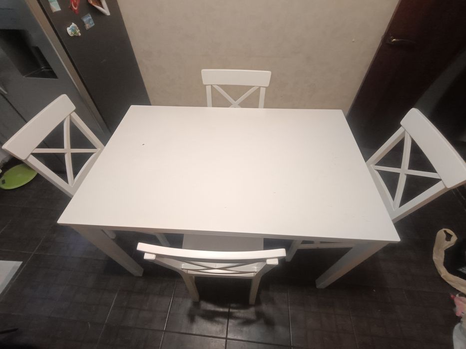 Стіл EJBY д.118см білий + 4 Стільці EJBY білий