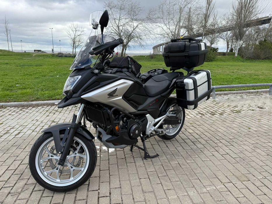 Honda NC 750 X ABS 2017 de Garagem (Dispenso Curiosos ou Burlas)