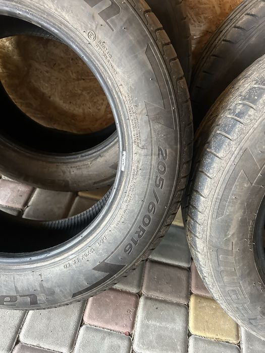Продам літню резину Laufenn  205/60 R16