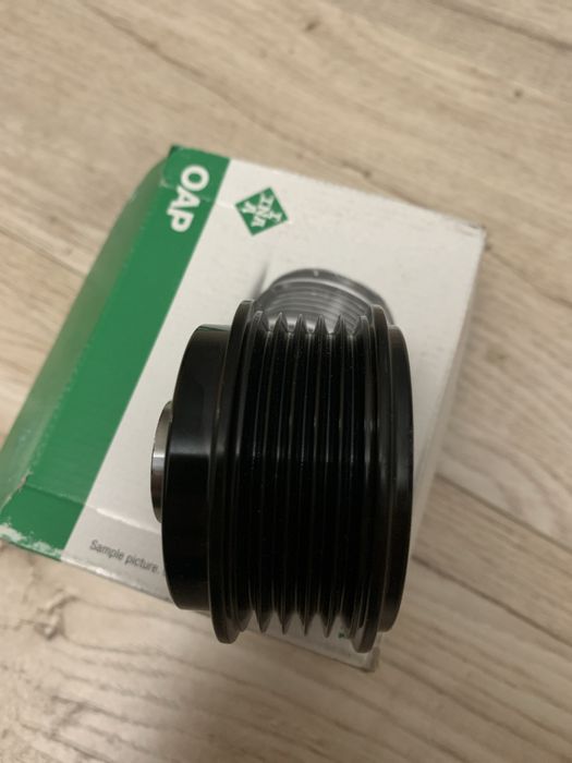 Обгонна муфта шків генератора для KIA