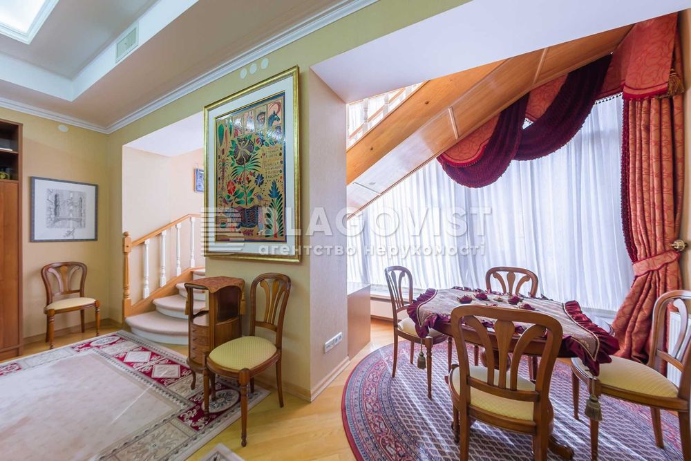 Велика квартира Софіївська  центр автономне опалення, енергопостачання