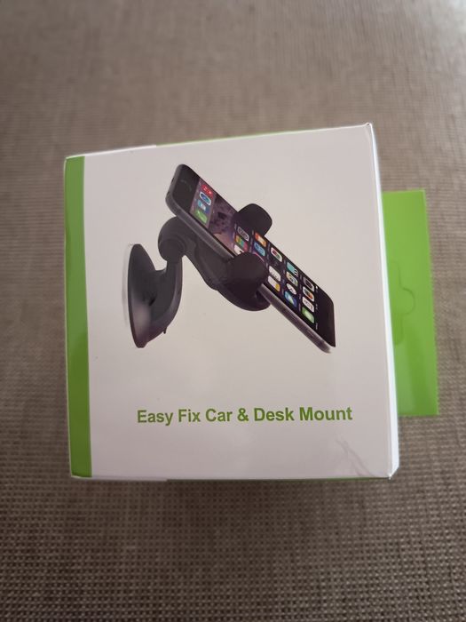 Suporte universal de telemóvel para carro.